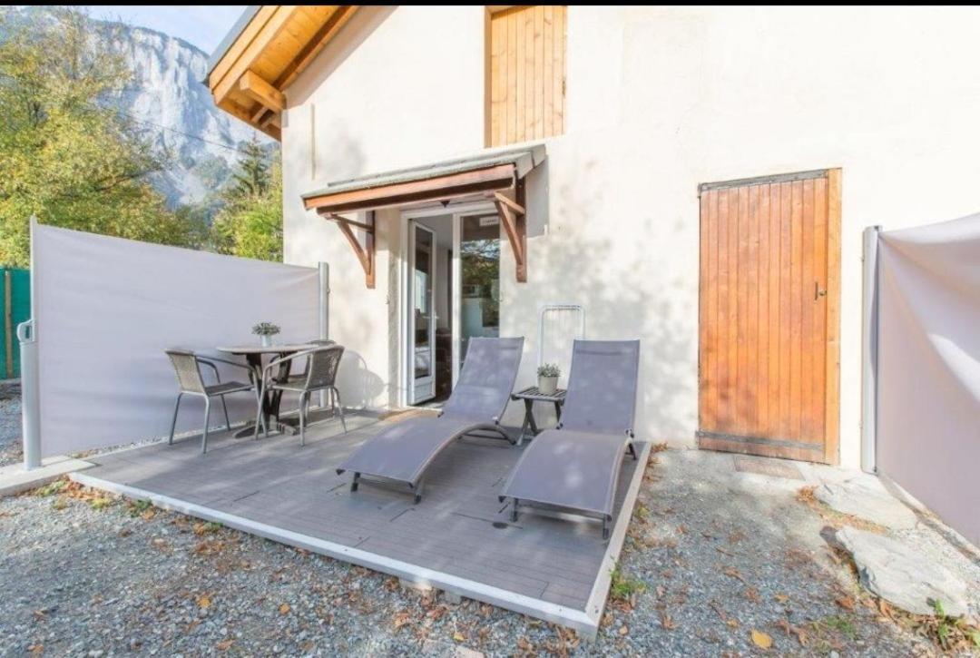 Studio La Cabane Centre Ville Le Bourg-dʼOisans Exterior foto